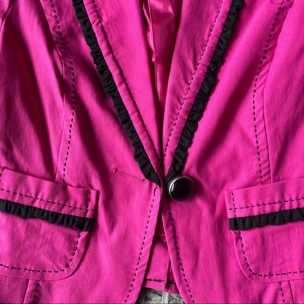 Adorable fitted chic jacket - Picture 2 of 4
